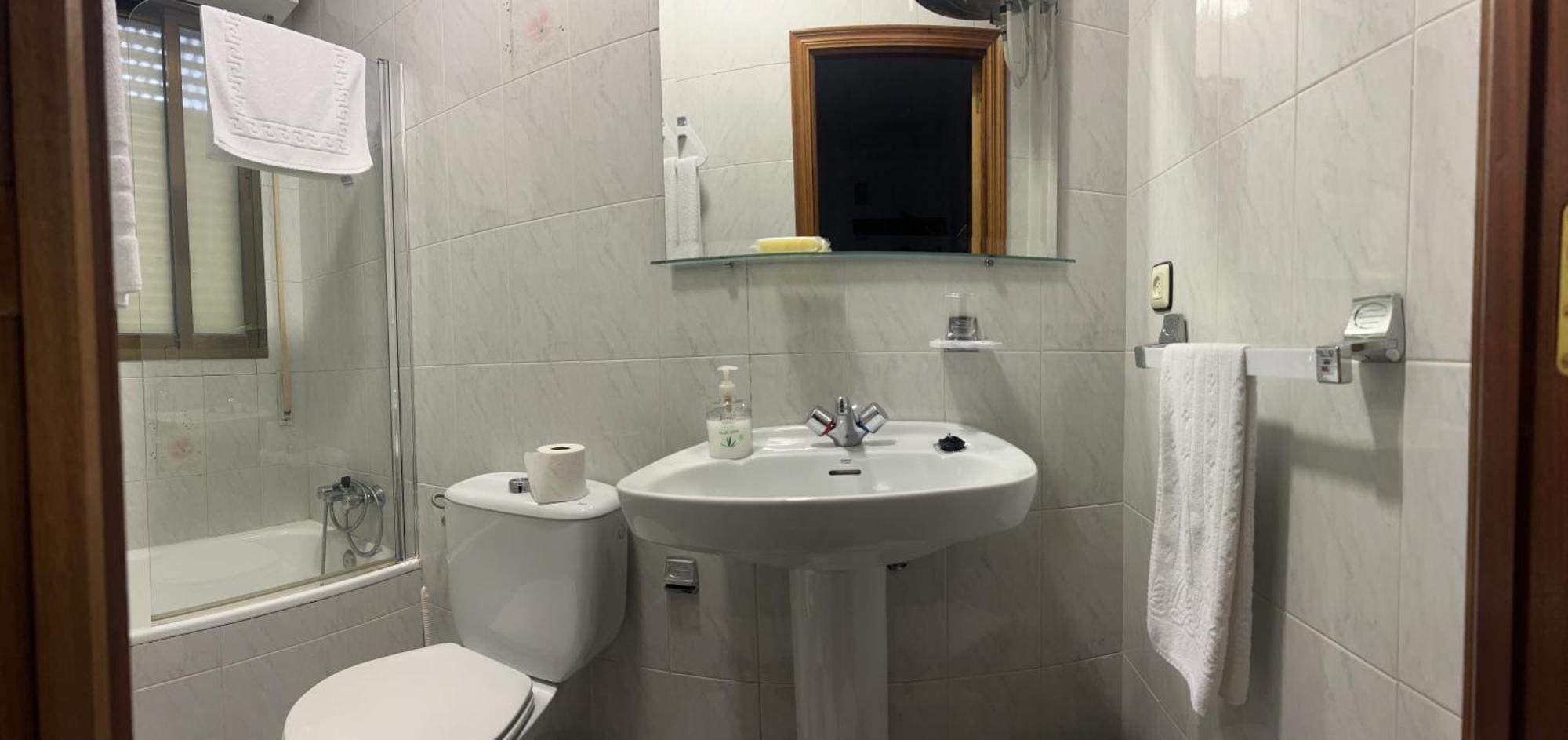 Hostal Los Amigos Siruela Екстериор снимка